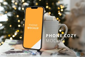 圣诞杯子背景iPhone 13 Pro Max手机样机 iPhone 13 Pro Max Christmas Mood Cocoa Cozy Mockup